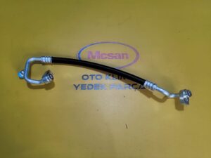 AV11-19972-HA Ford Fiesta B-Max (Kompresör-Radyatör) Arası Klima Hortumu